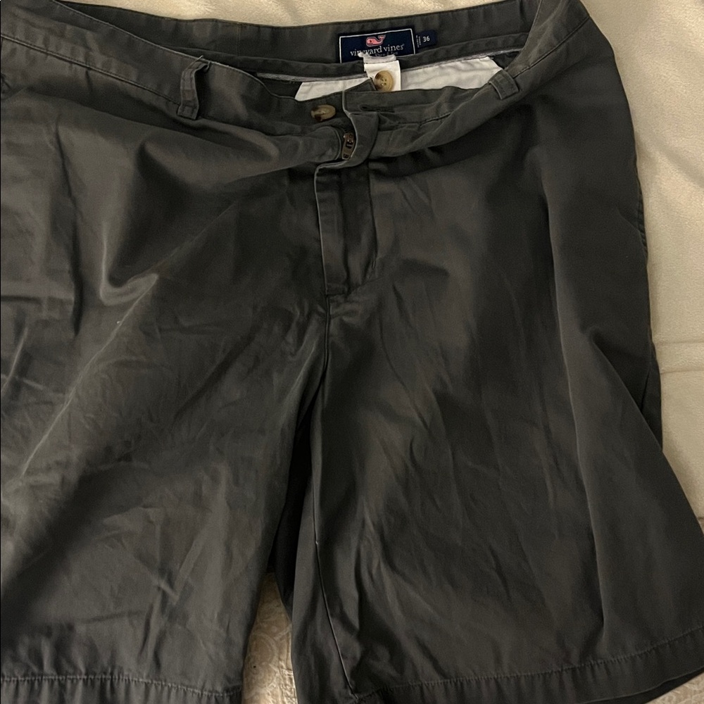 Vineyard Vines Men's Gray Flat Front Shorts